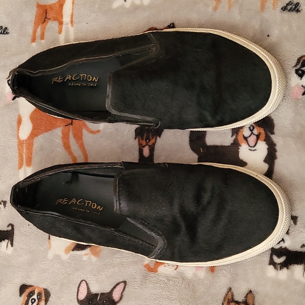 Reaction by Kenneth Cole slip-on sneakers size 8.5